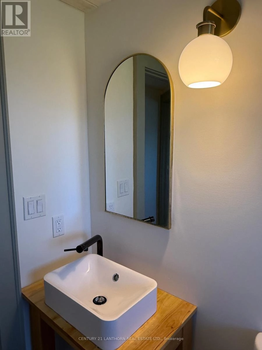 210 Melville Road, Prince Edward County, Ontario  K0K 1T0 - Photo 13 - X12435357