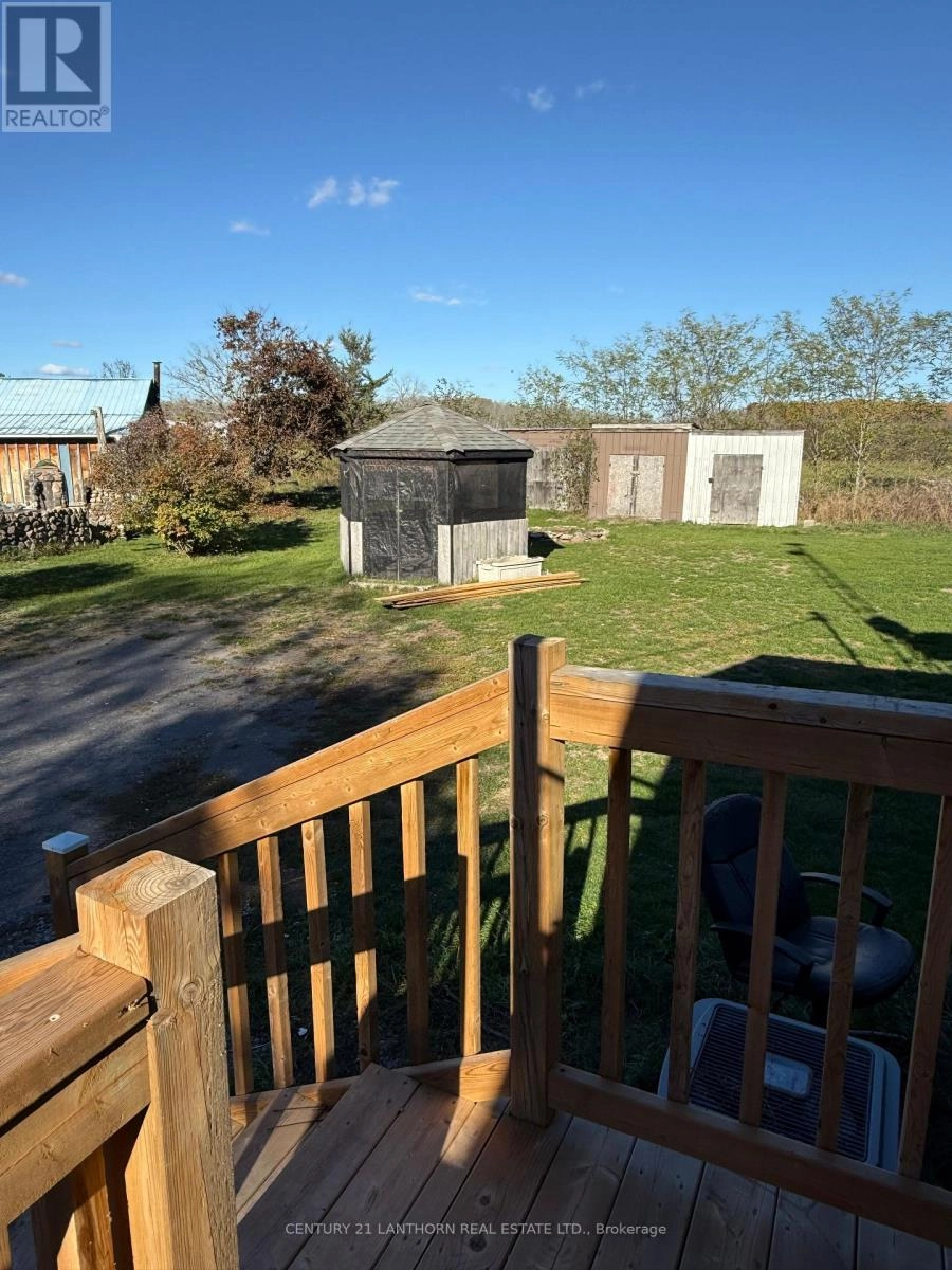 210 Melville Road, Prince Edward County, Ontario  K0K 1T0 - Photo 9 - X12435357