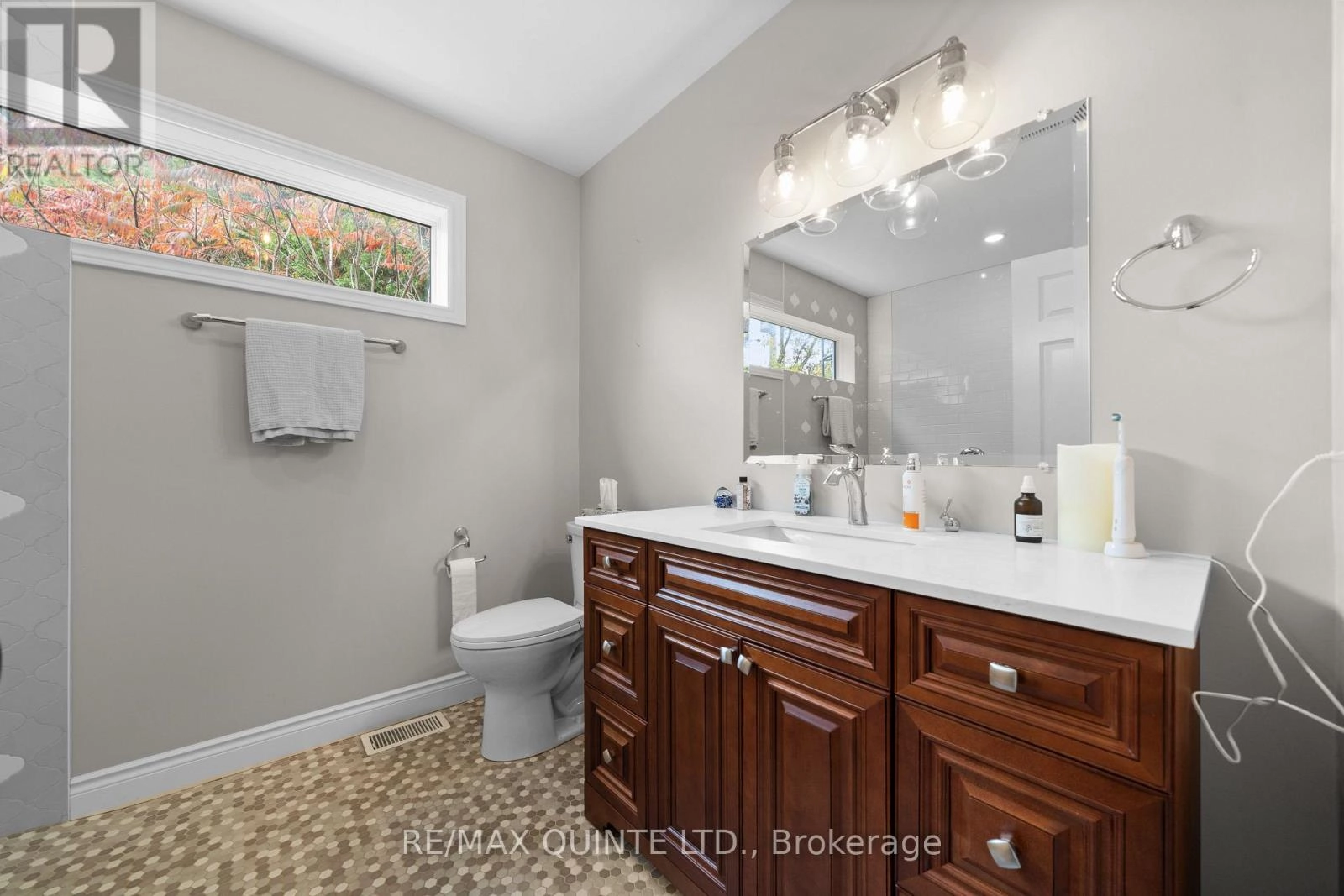 16882 Telephone Road, Quinte West, Ontario  K8V 5P4 - Photo 32 - X12470588