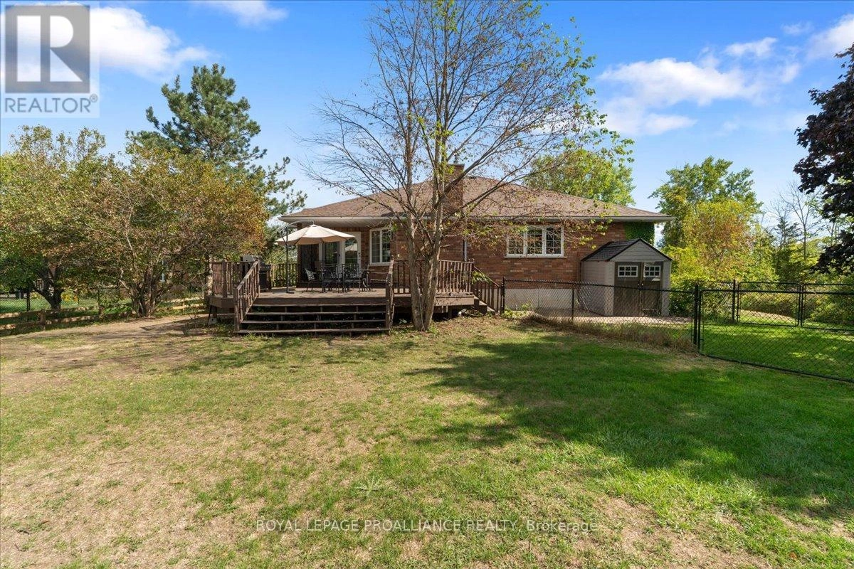 685 County Road 28, Prince Edward County, Ontario  K8N 4Z7 - Photo 38 - X12473088