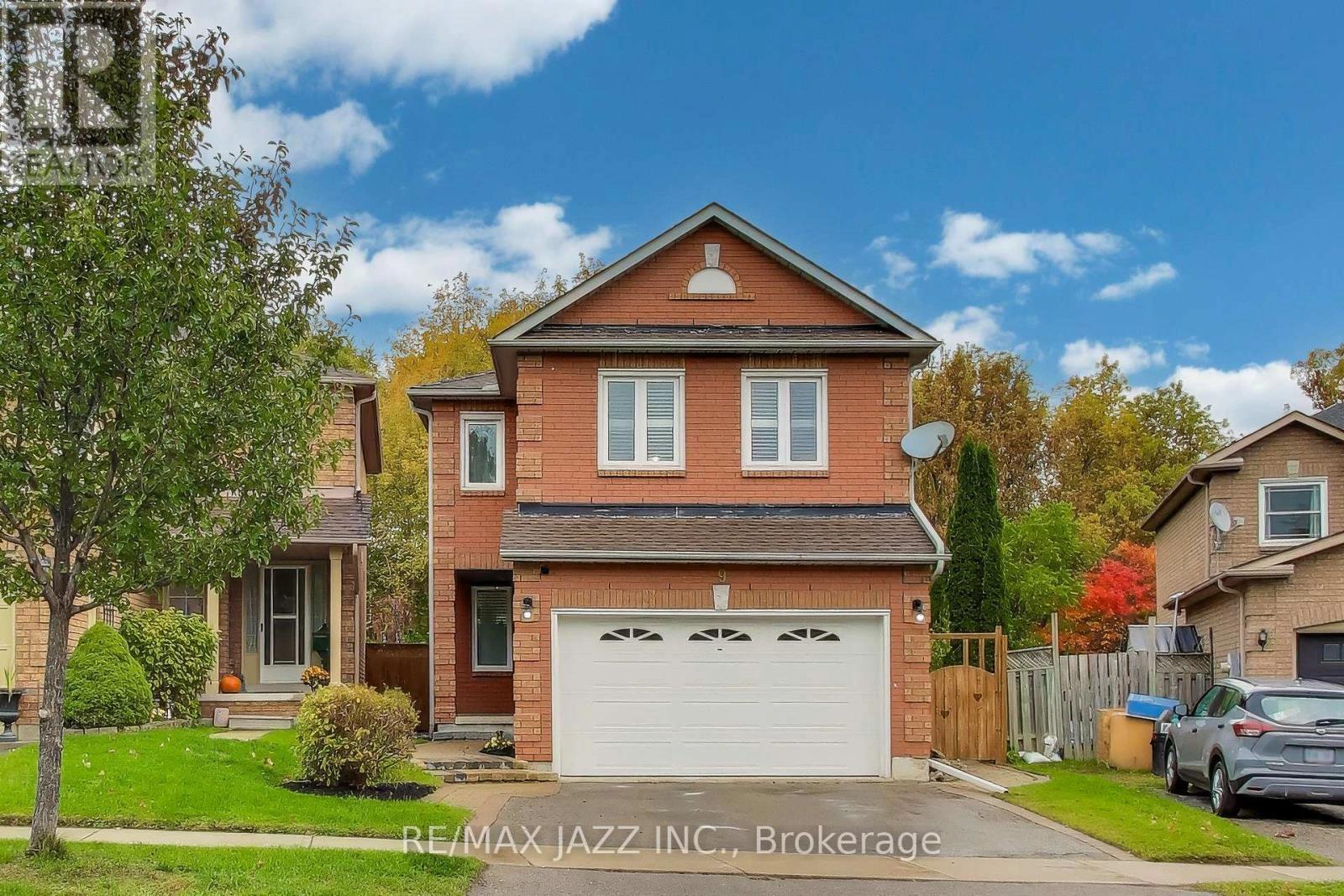 9 MACONNACHIE PLACE, Clarington, Ontario