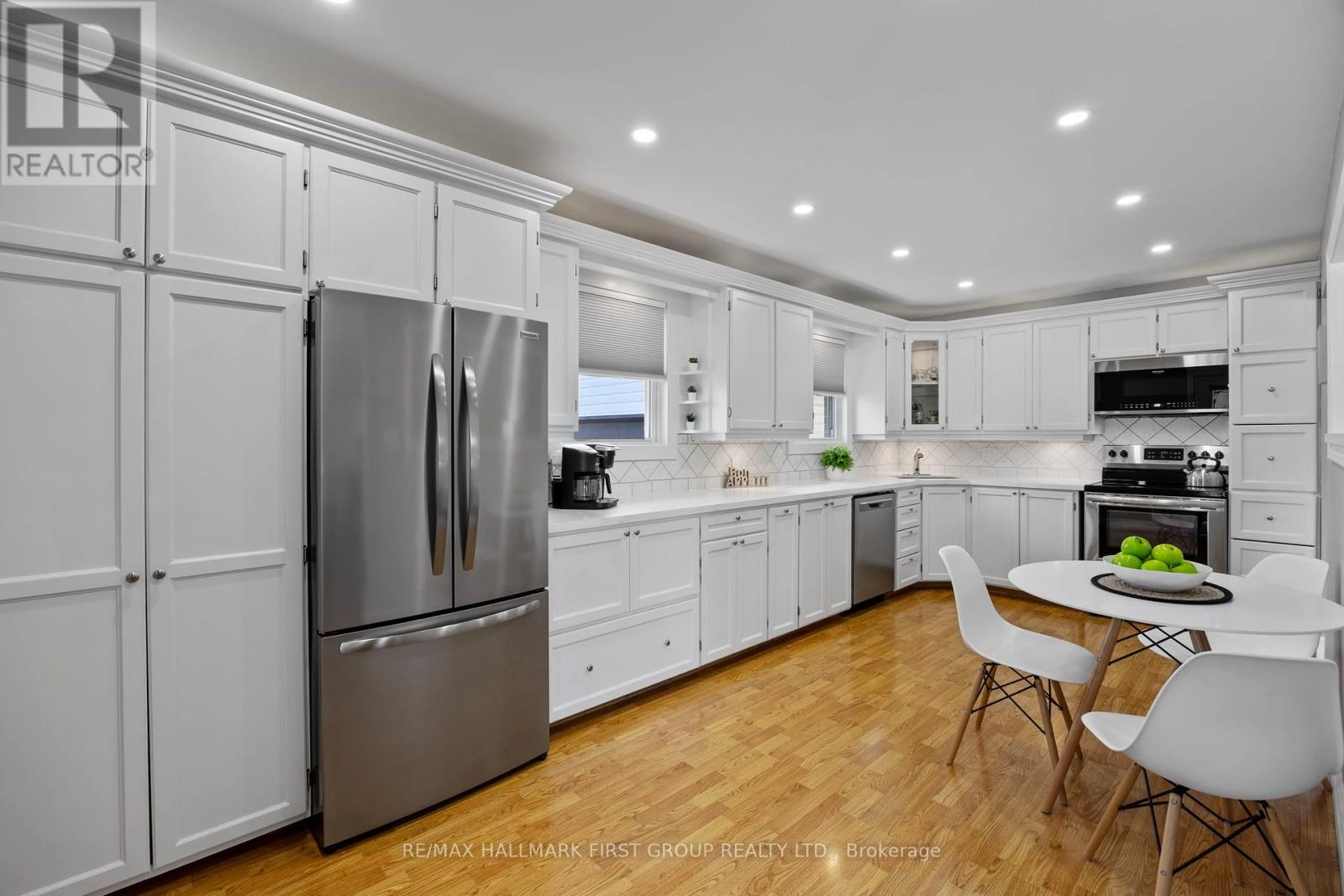 924 Mccullough Drive, Whitby, Ontario L1N 1C6 - Photo 11 - E12392503