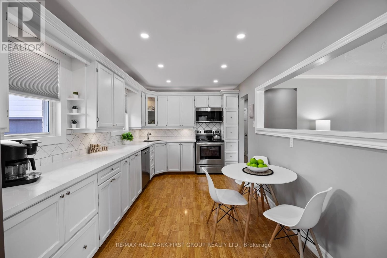 924 Mccullough Drive, Whitby, Ontario L1N 1C6 - Photo 12 - E12392503