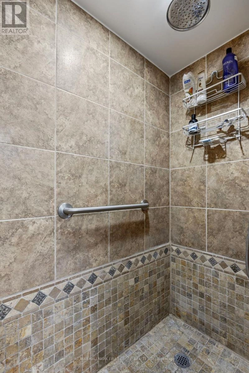 924 Mccullough Drive, Whitby, Ontario L1N 1C6 - Photo 35 - E12392503