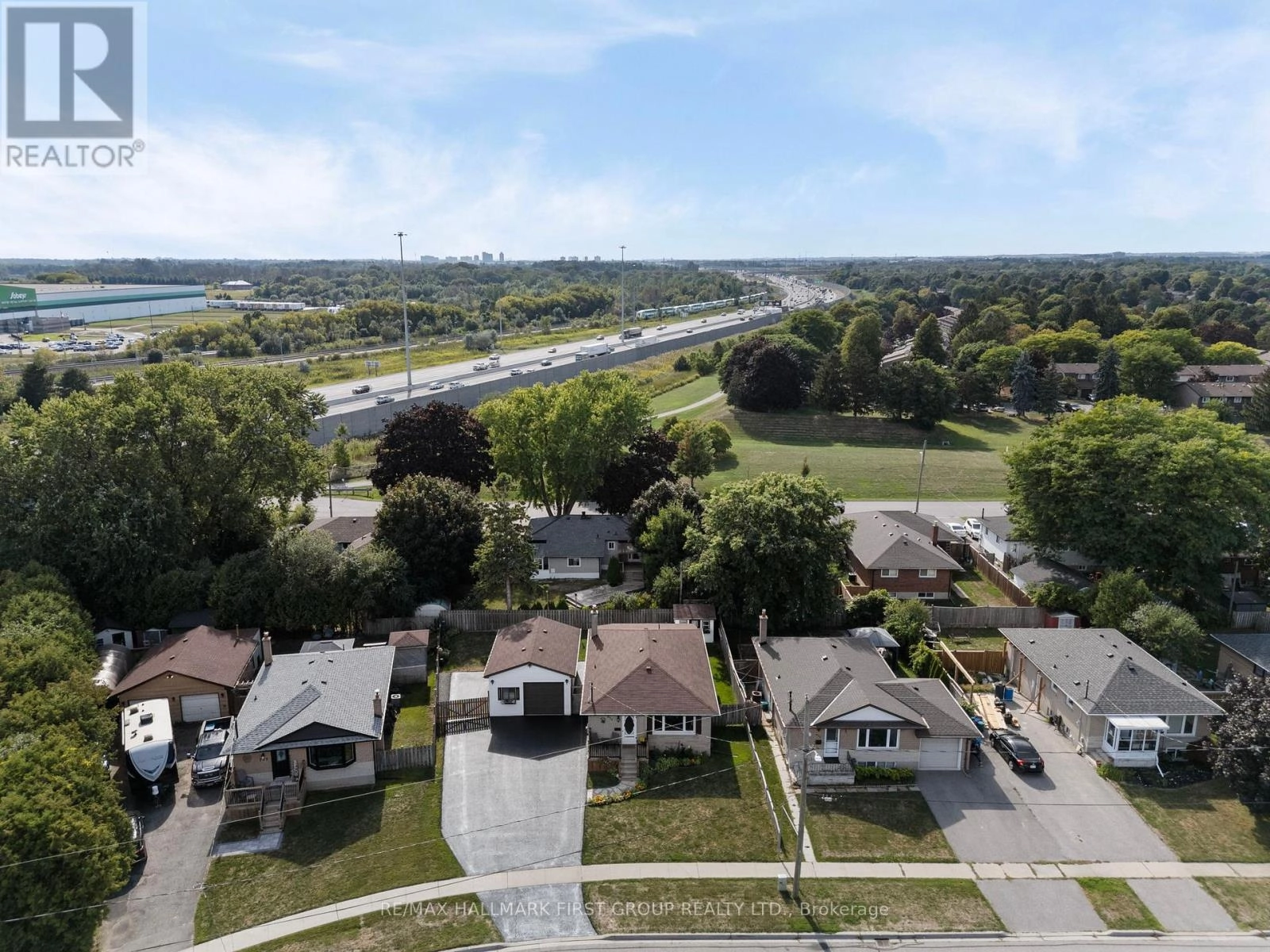 924 Mccullough Drive, Whitby, Ontario L1N 1C6 - Photo 6 - E12392503