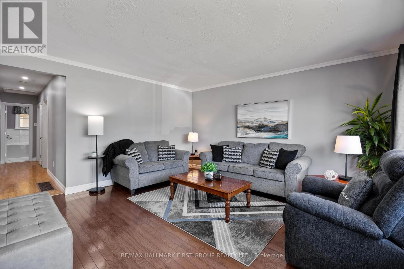 924 Mccullough Drive, Whitby, Ontario L1N 1C6 - Photo 9 - E12392503