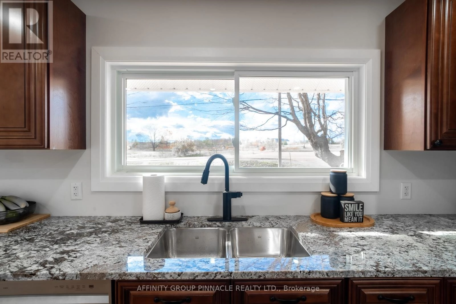 1651 Ramara Road 51, Ramara, Ontario  L0K 1B0 - Photo 12 - S12480866