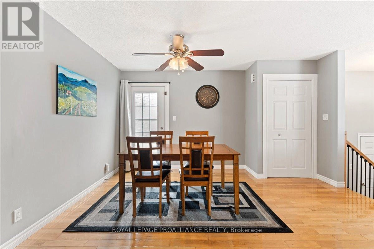 19 Fleming Road, Quinte West, Ontario K8V 6P6 - Photo 13 - X12486382