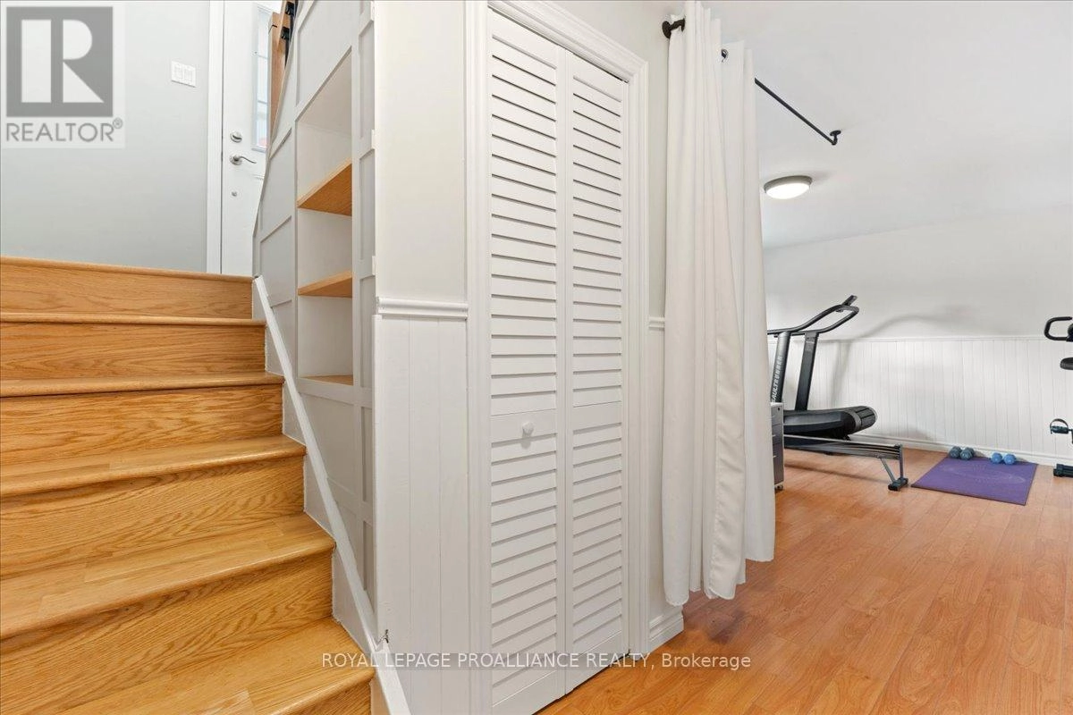 19 Fleming Road, Quinte West, Ontario K8V 6P6 - Photo 27 - X12486382