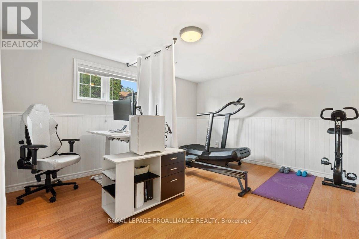 19 Fleming Road, Quinte West, Ontario K8V 6P6 - Photo 28 - X12486382