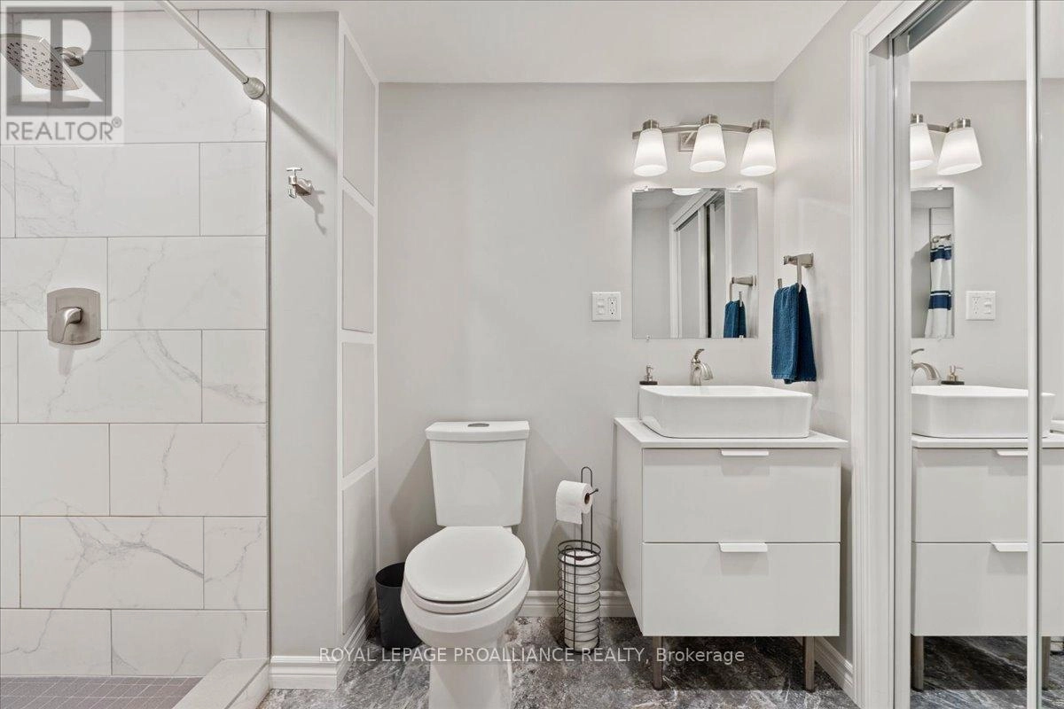 19 Fleming Road, Quinte West, Ontario K8V 6P6 - Photo 34 - X12486382