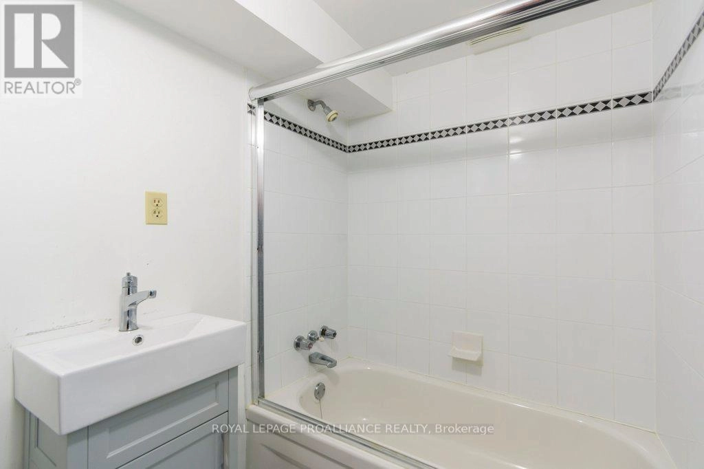 37 Dungannon Drive, Belleville, Ontario  K8P 5E7 - Photo 37 - X12491006