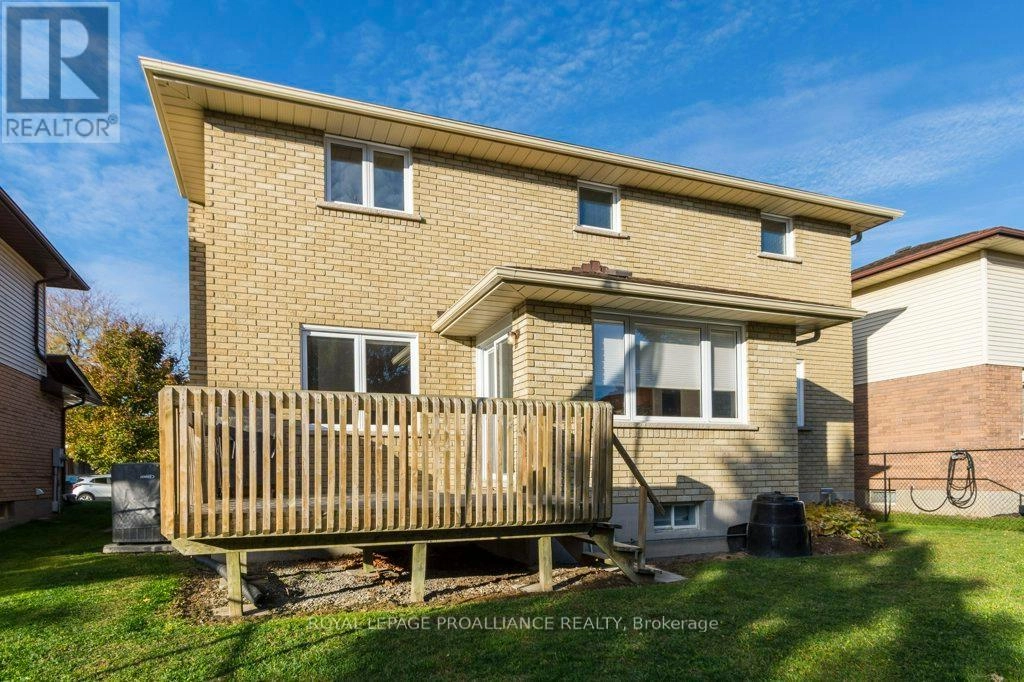 37 Dungannon Drive, Belleville, Ontario  K8P 5E7 - Photo 39 - X12491006