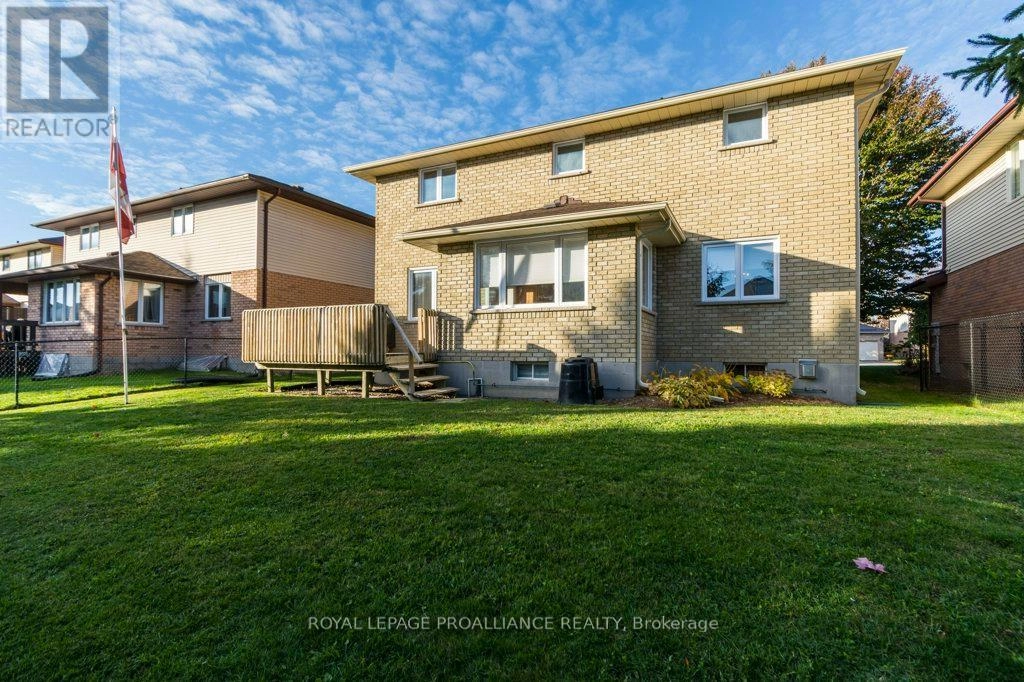 37 Dungannon Drive, Belleville, Ontario  K8P 5E7 - Photo 40 - X12491006