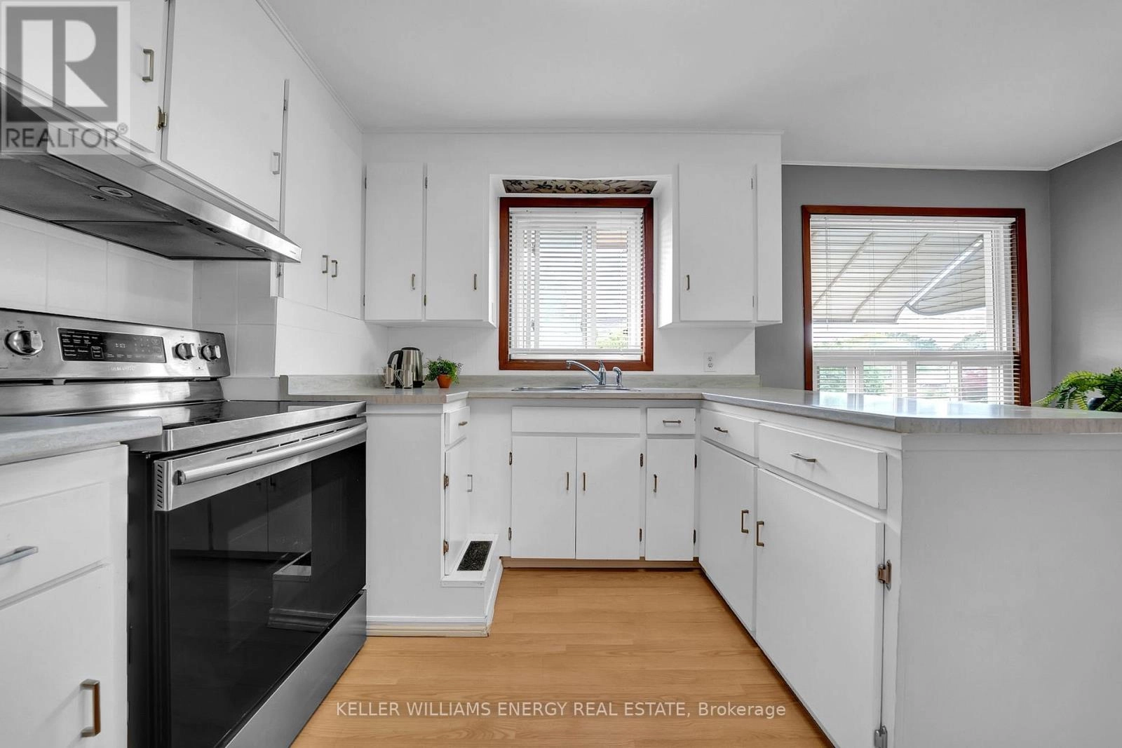 607 Newman Crescent, Whitby, Ontario  L1N 1M7 - Photo 8 - E12425546