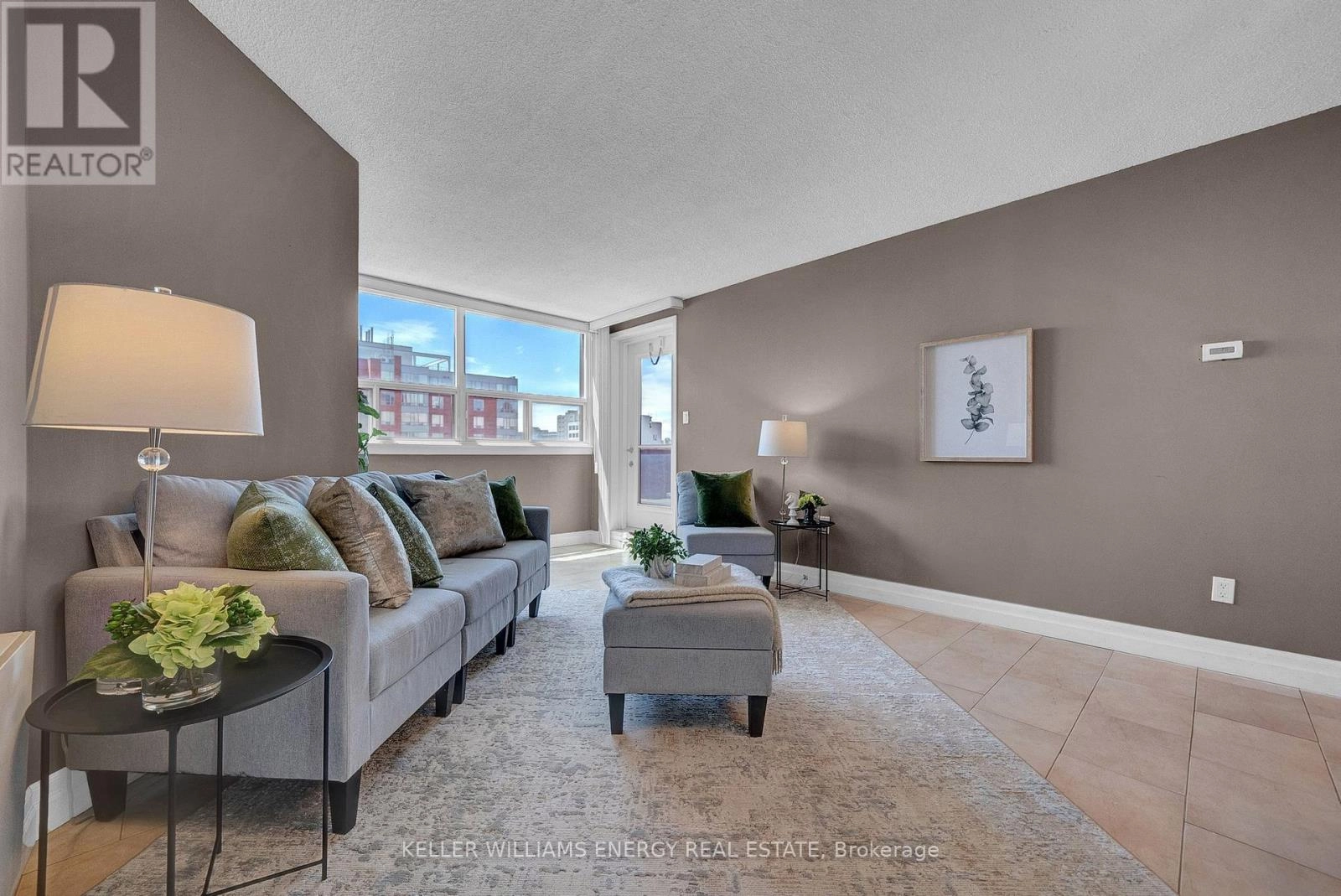 302 - 80 Athol Street E, Oshawa, Ontario L1H 8B7 - Photo 3 - E12489892