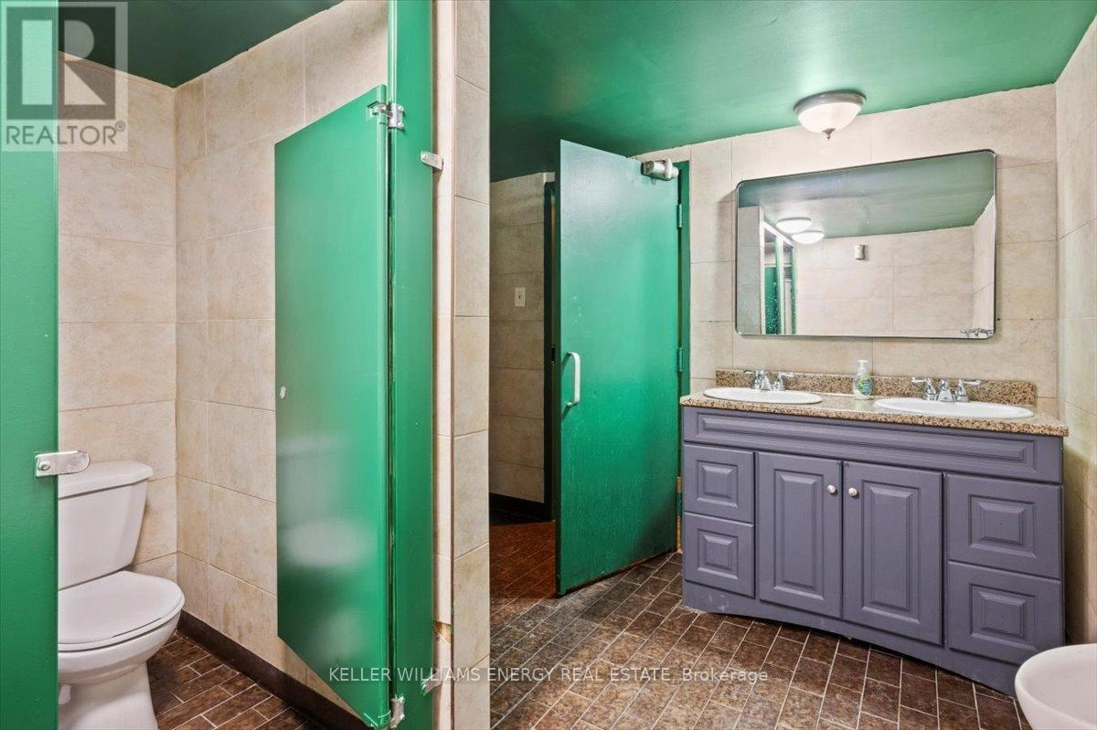 21 Celina Street, Oshawa, Ontario  L1H 4M9 - Photo 20 - E12483279