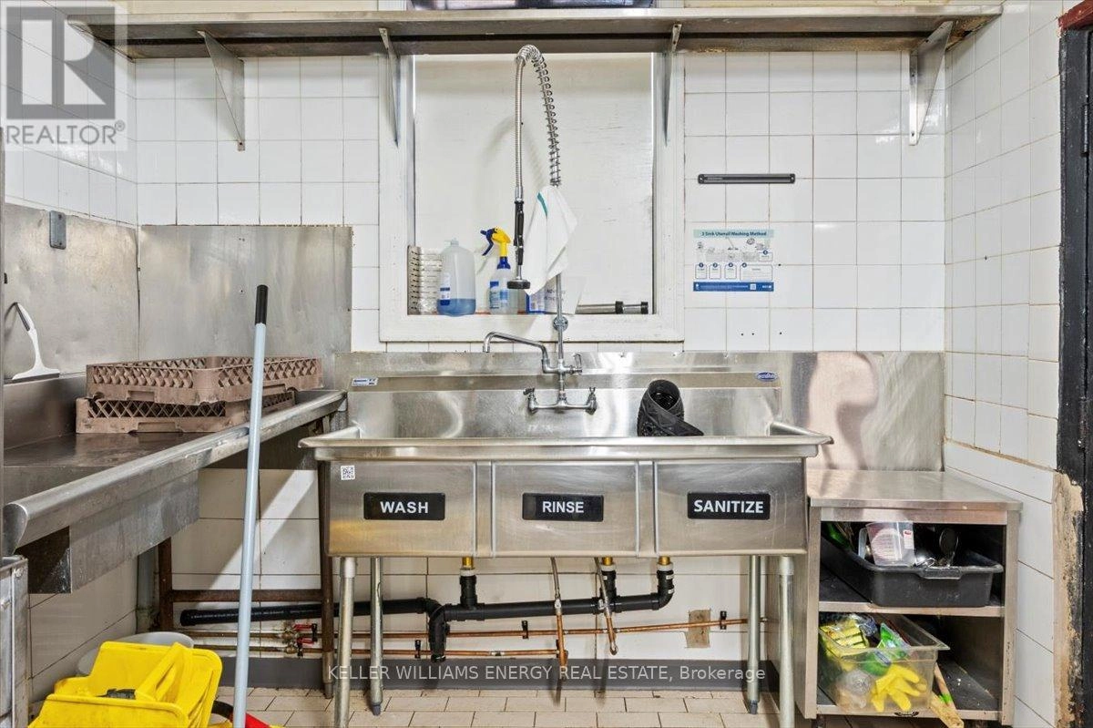 21 Celina Street, Oshawa, Ontario  L1H 4M9 - Photo 13 - E12483279