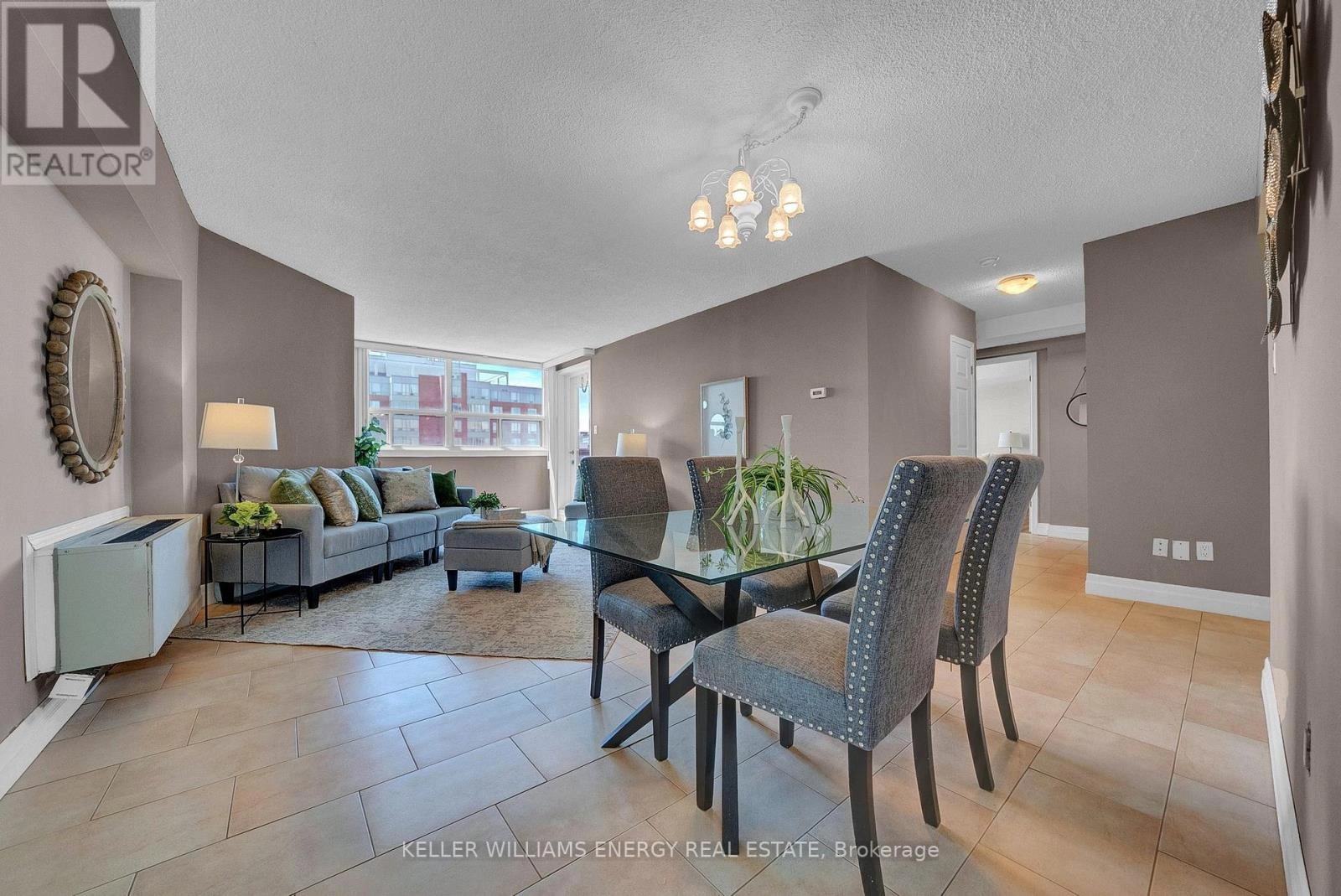 302 - 80 Athol Street E, Oshawa, Ontario L1H 8B7 - Photo 2 - E12489892