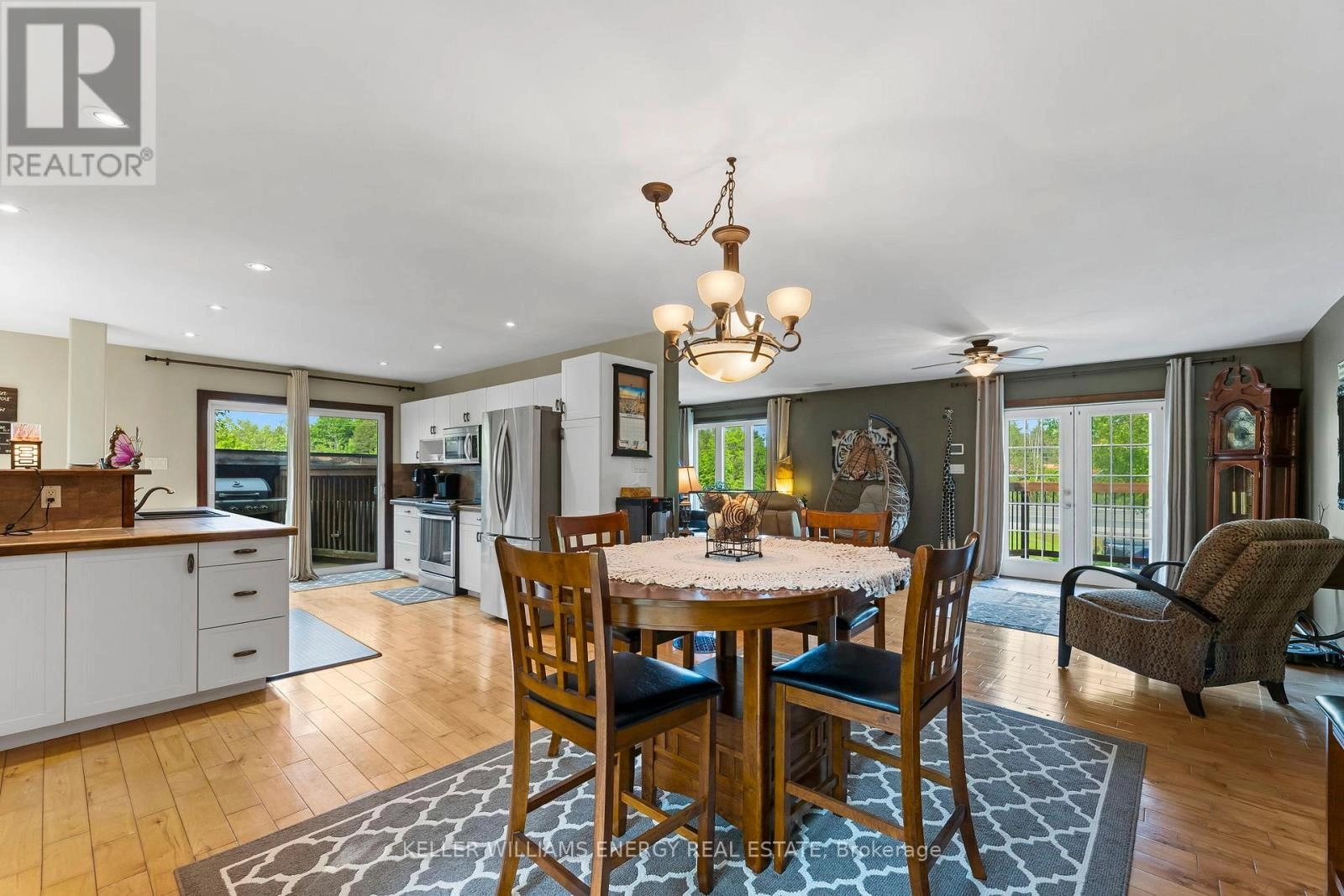 4070 Hwy 28, Selwyn, Ontario K0L 2H0 - Photo 13 - X12363501