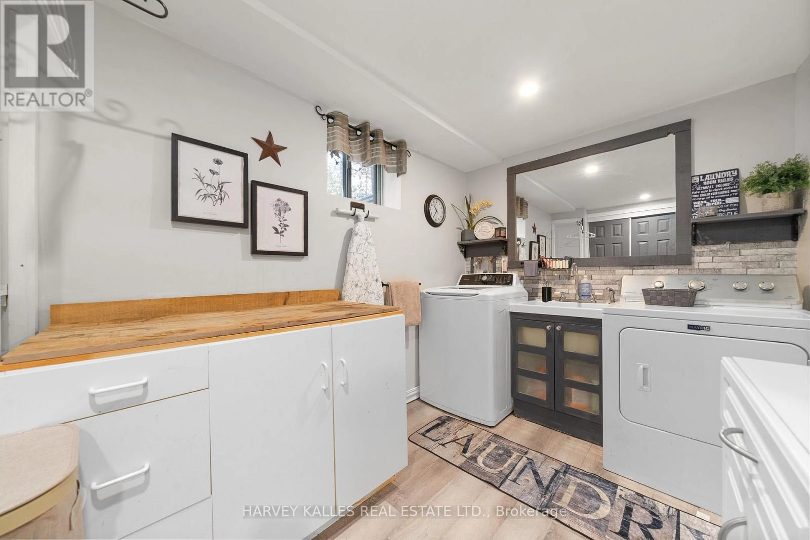 12130 Loyalist Parkway, Prince Edward County, Ontario  K0K 2T0 - Photo 20 - X12491884