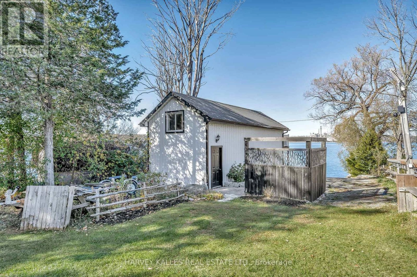 12130 Loyalist Parkway, Prince Edward County, Ontario  K0K 2T0 - Photo 23 - X12491884