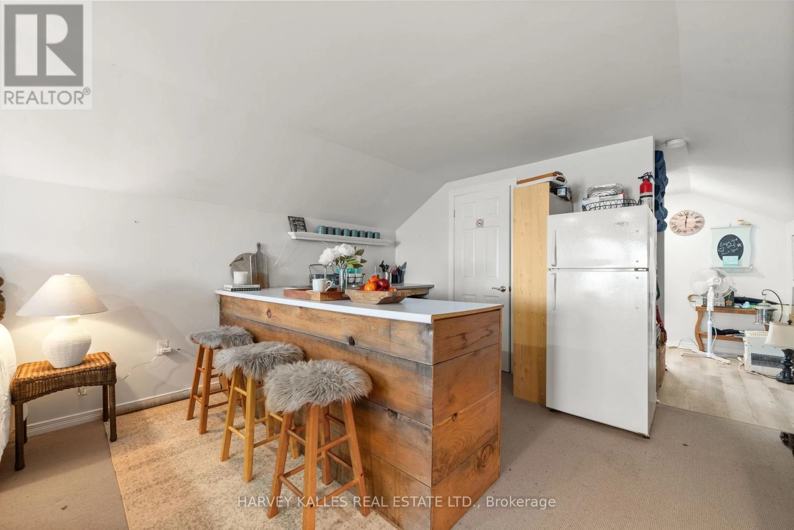 12130 Loyalist Parkway, Prince Edward County, Ontario  K0K 2T0 - Photo 25 - X12491884