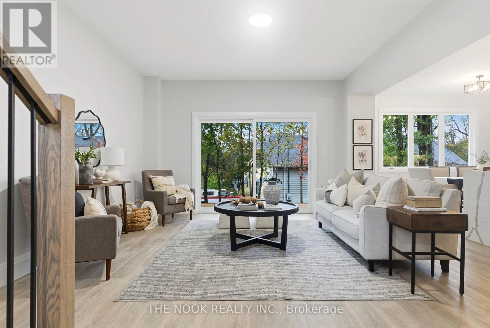 50 Russell Street E, Kawartha Lakes, Ontario K9V 2A6 - Photo 10 - X12506290