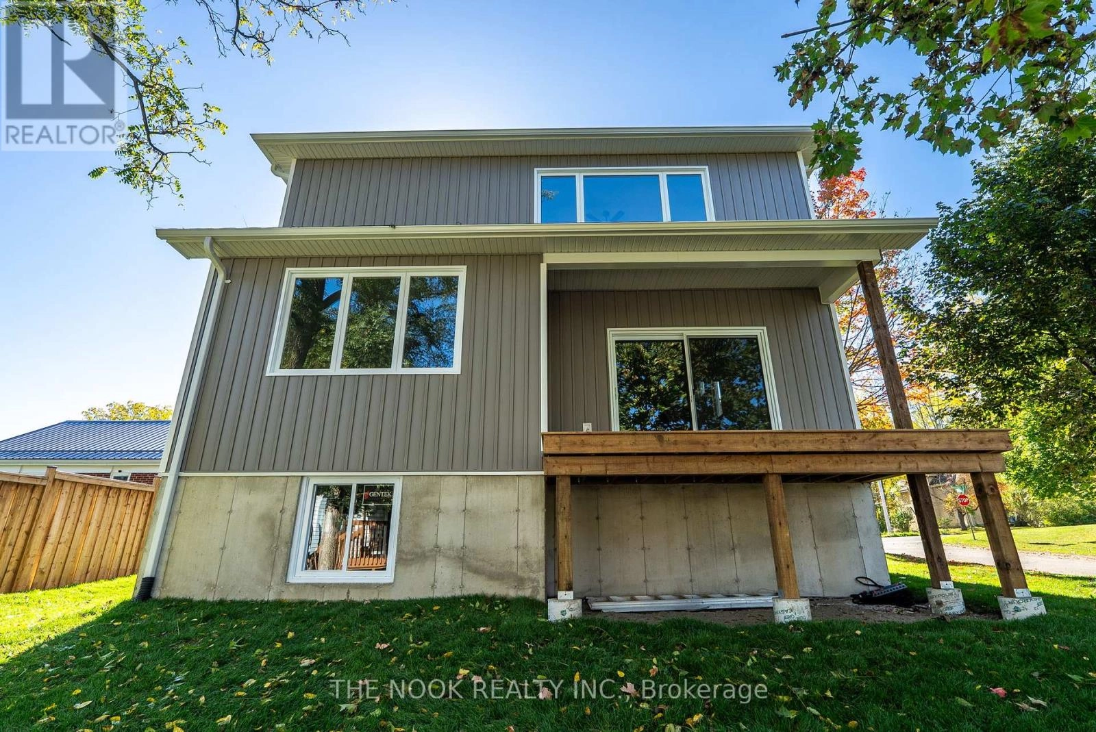 50 Russell Street E, Kawartha Lakes, Ontario K9V 2A6 - Photo 44 - X12506290