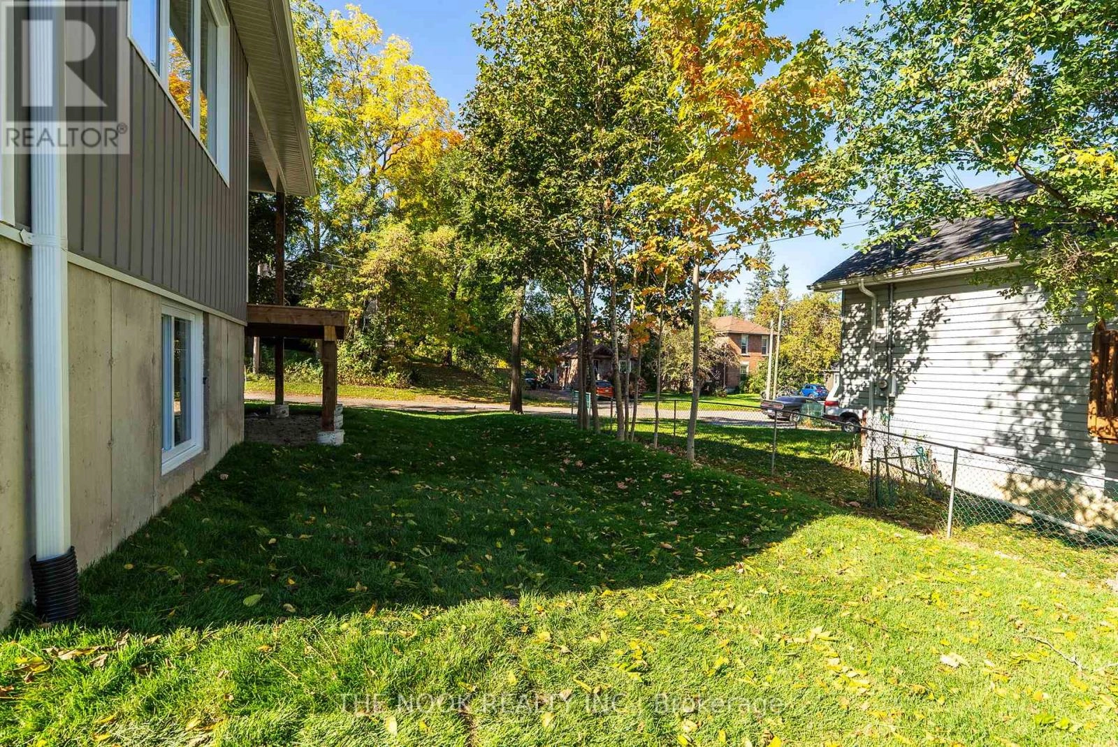 50 Russell Street E, Kawartha Lakes, Ontario K9V 2A6 - Photo 46 - X12506290