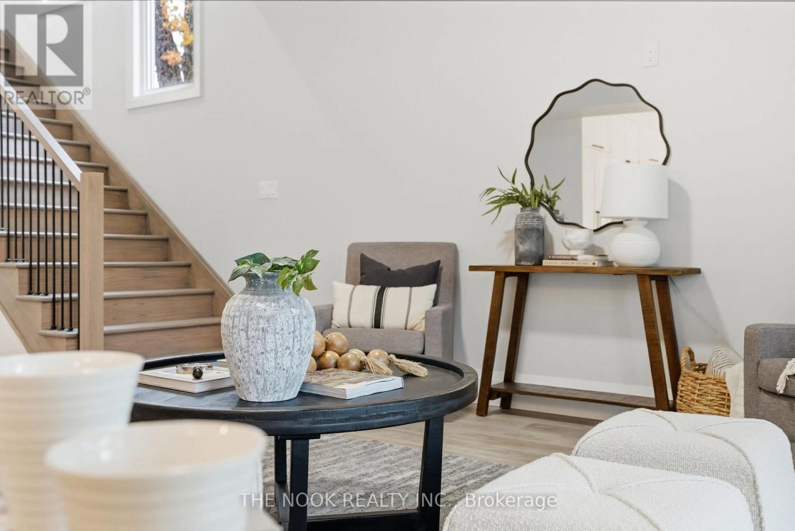 50 Russell Street E, Kawartha Lakes, Ontario K9V 2A6 - Photo 8 - X12506290