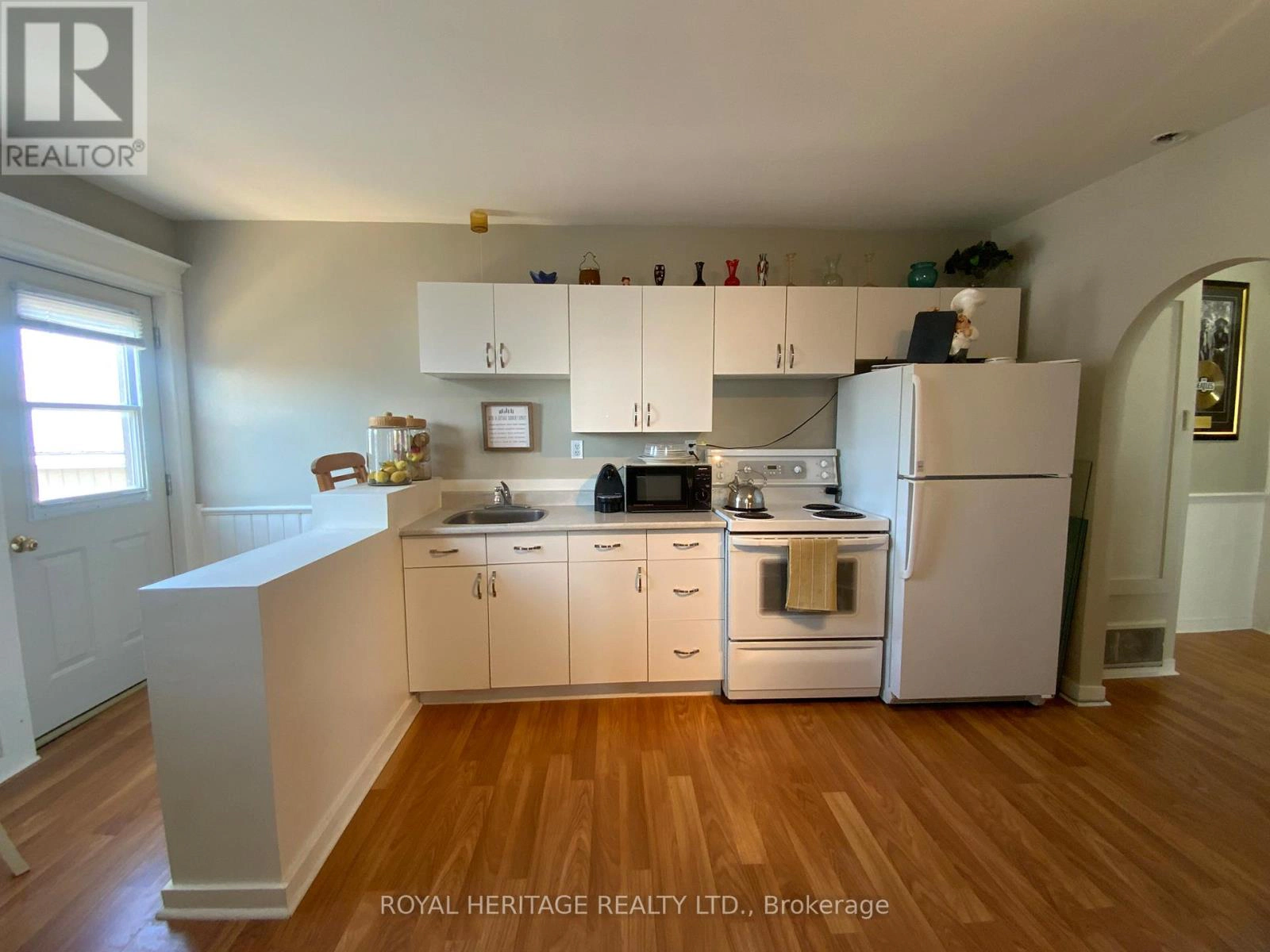 65 Bolton Street, Kawartha Lakes, Ontario K0M 1A0 - Photo 5 - X12472784