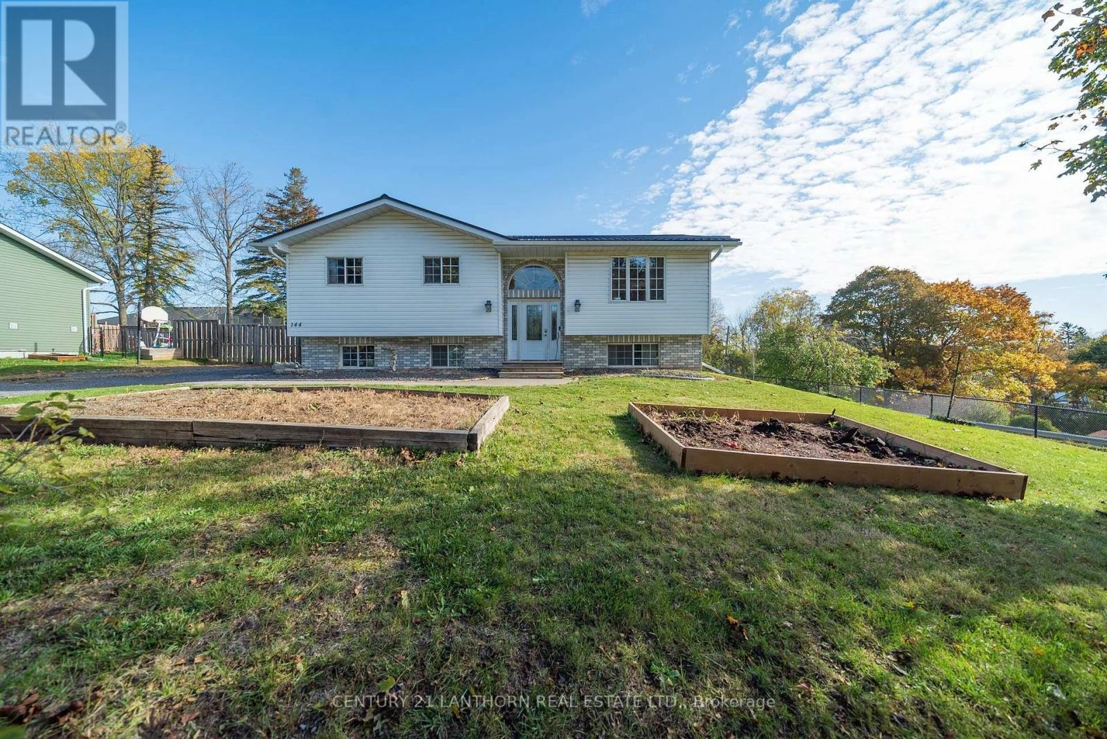 144 Centre Street, Deseronto, Ontario  K0K 1X0 - Photo 4 - X12504332