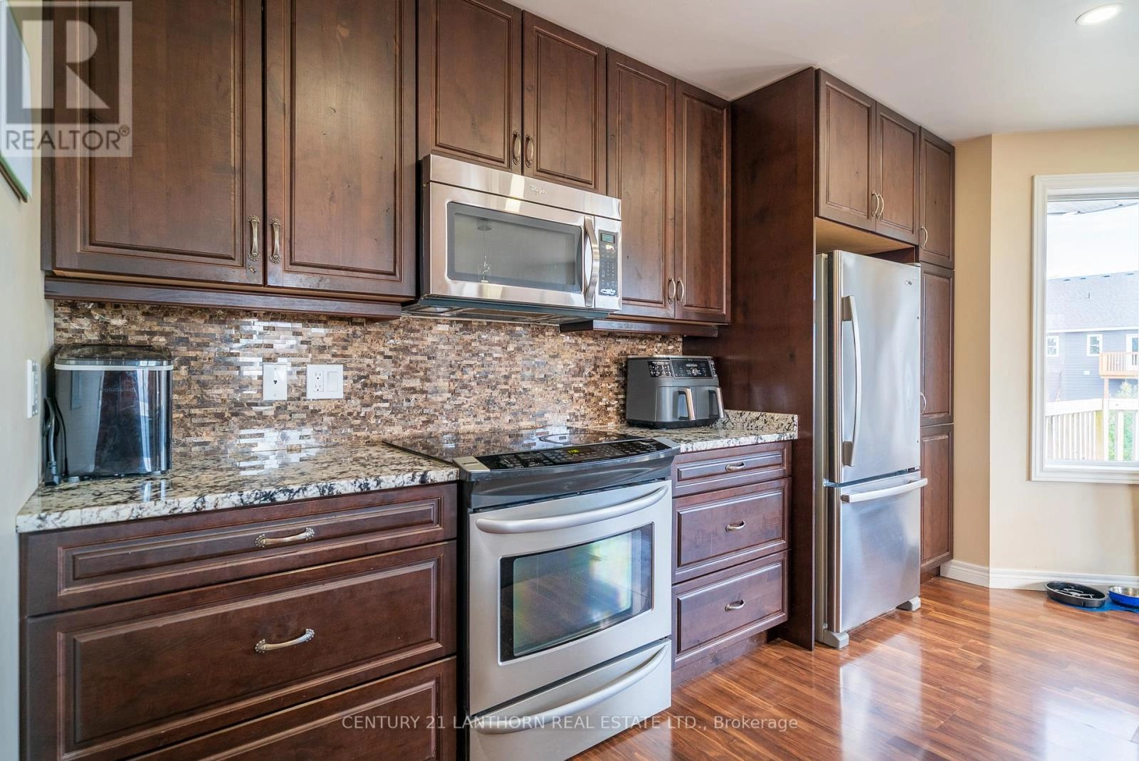 144 Centre Street, Deseronto, Ontario  K0K 1X0 - Photo 6 - X12504332