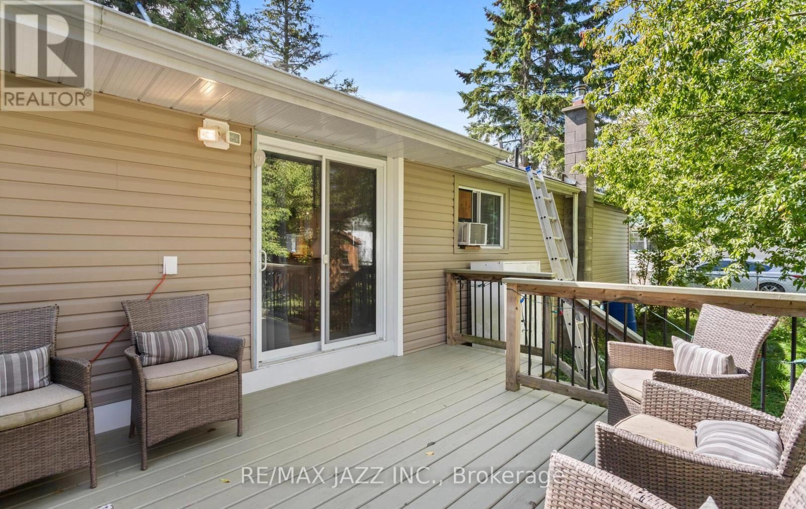 34 Fawcette Avenue, Prince Edward County, Ontario  K0K 2T0 - Photo 14 - X12524576