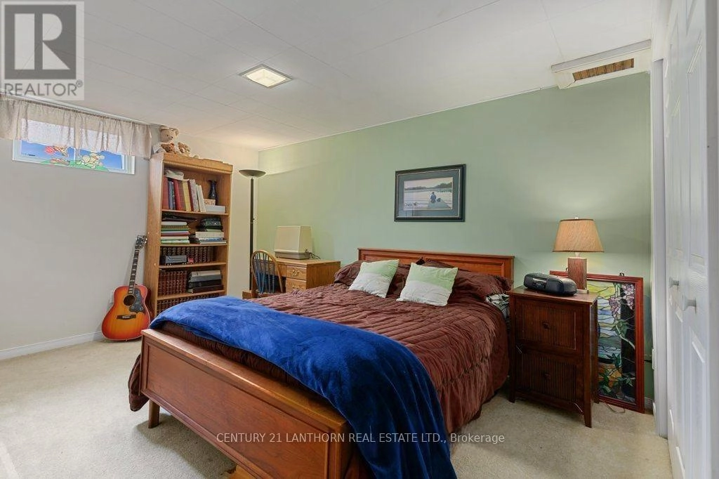 4 Highview Crescent, Belleville, Ontario  K8P 3G4 - Photo 17 - X12524822