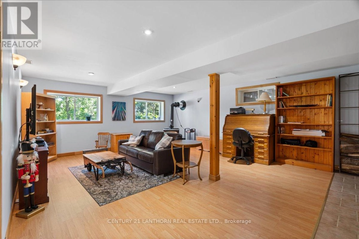 1207 Shannon Road, Prince Edward County, Ontario  K0K 2T0 - Photo 16 - X12320117