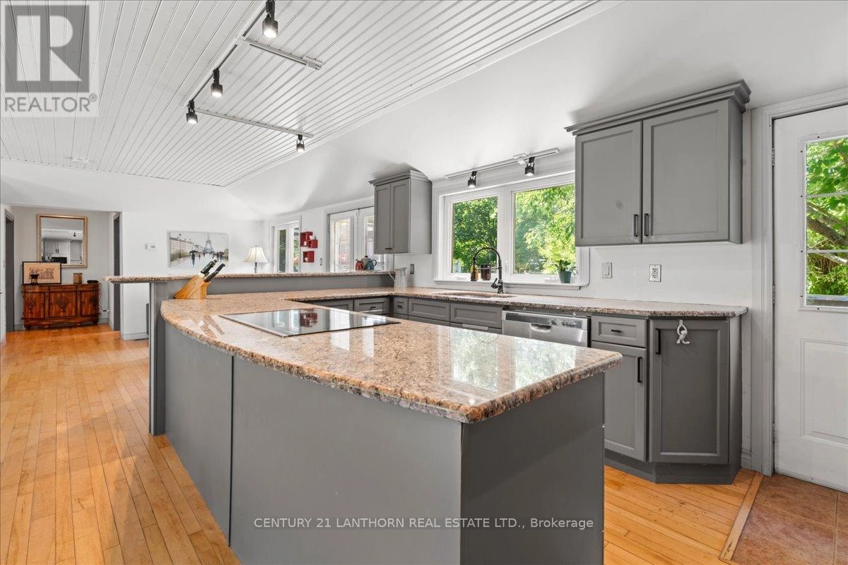 1207 Shannon Road, Prince Edward County, Ontario  K0K 2T0 - Photo 10 - X12320117