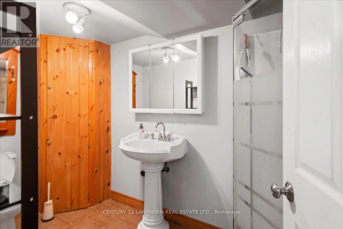 1207 Shannon Road, Prince Edward County, Ontario  K0K 2T0 - Photo 21 - X12320117