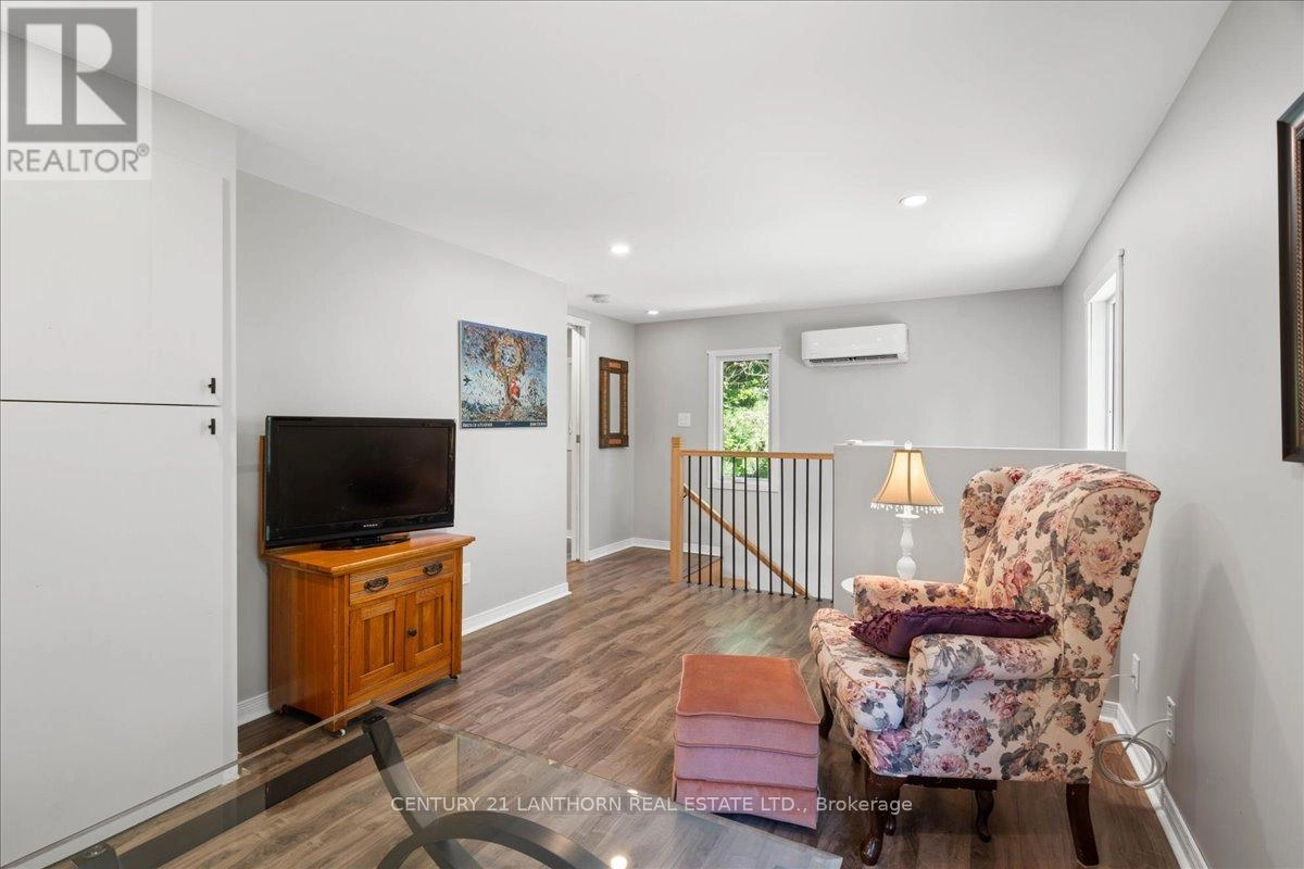 1207 Shannon Road, Prince Edward County, Ontario  K0K 2T0 - Photo 22 - X12320117