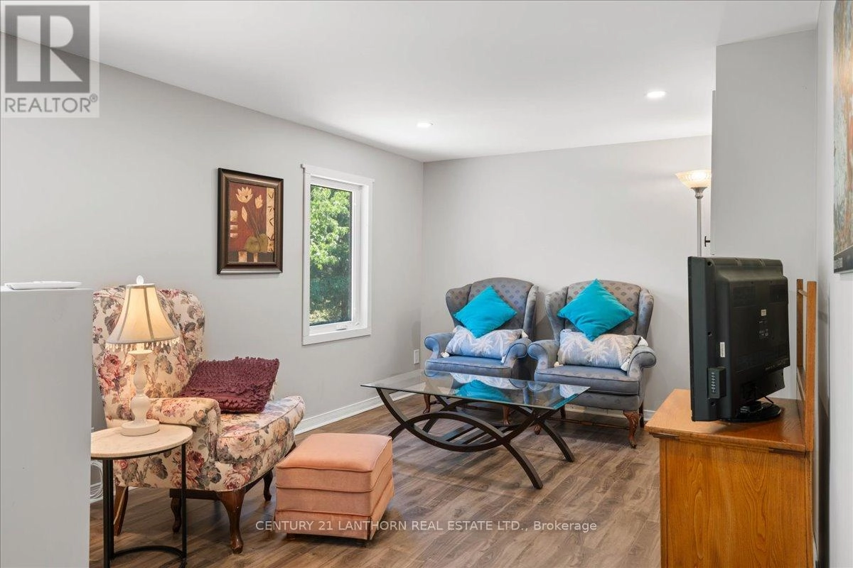 1207 Shannon Road, Prince Edward County, Ontario  K0K 2T0 - Photo 25 - X12320117