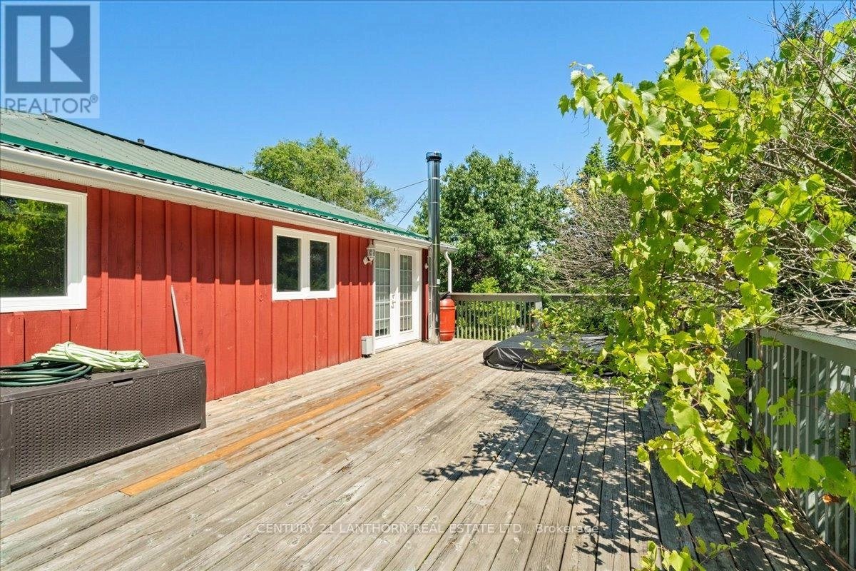 1207 Shannon Road, Prince Edward County, Ontario  K0K 2T0 - Photo 36 - X12320117