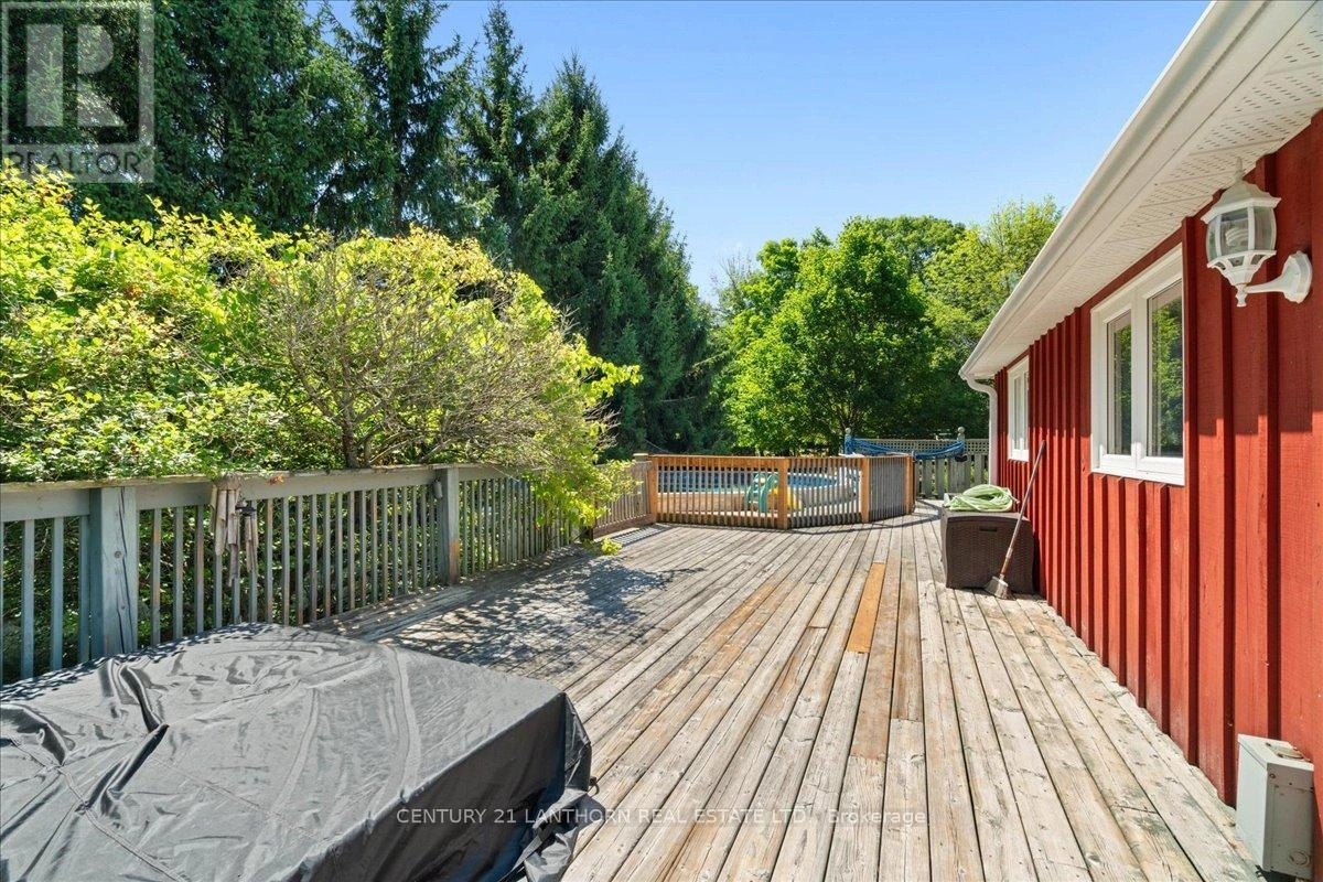 1207 Shannon Road, Prince Edward County, Ontario  K0K 2T0 - Photo 35 - X12320117