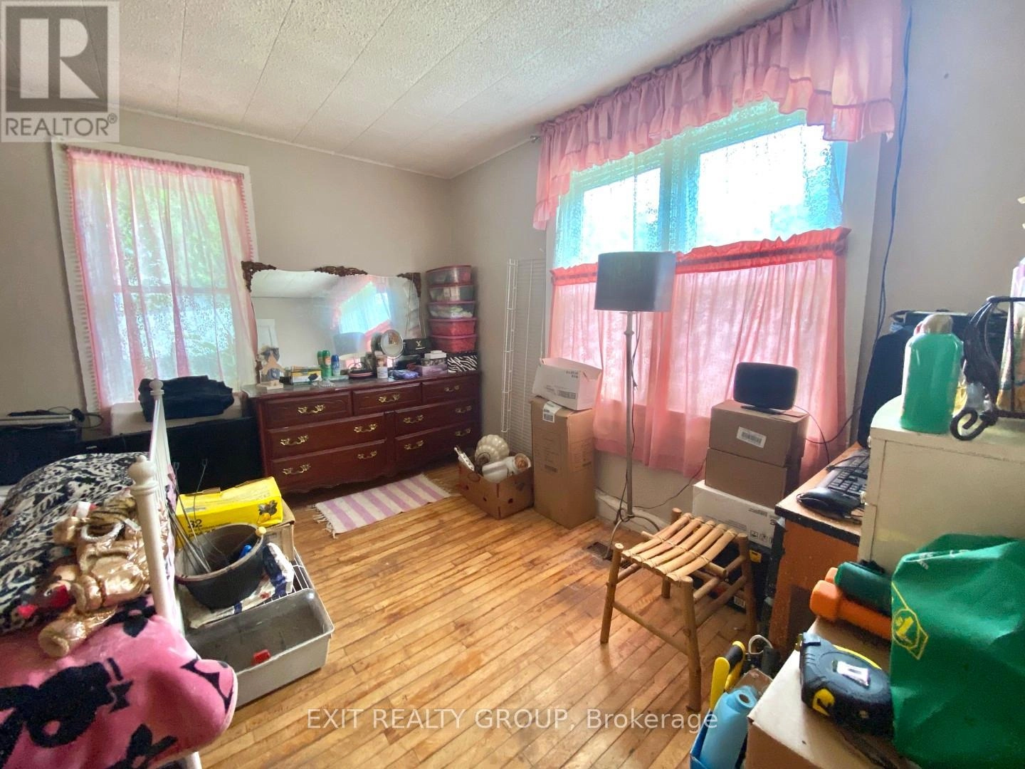 33 Glastonbury Road, Addington Highlands, Ontario  K0H 2G0 - Photo 12 - X12525734