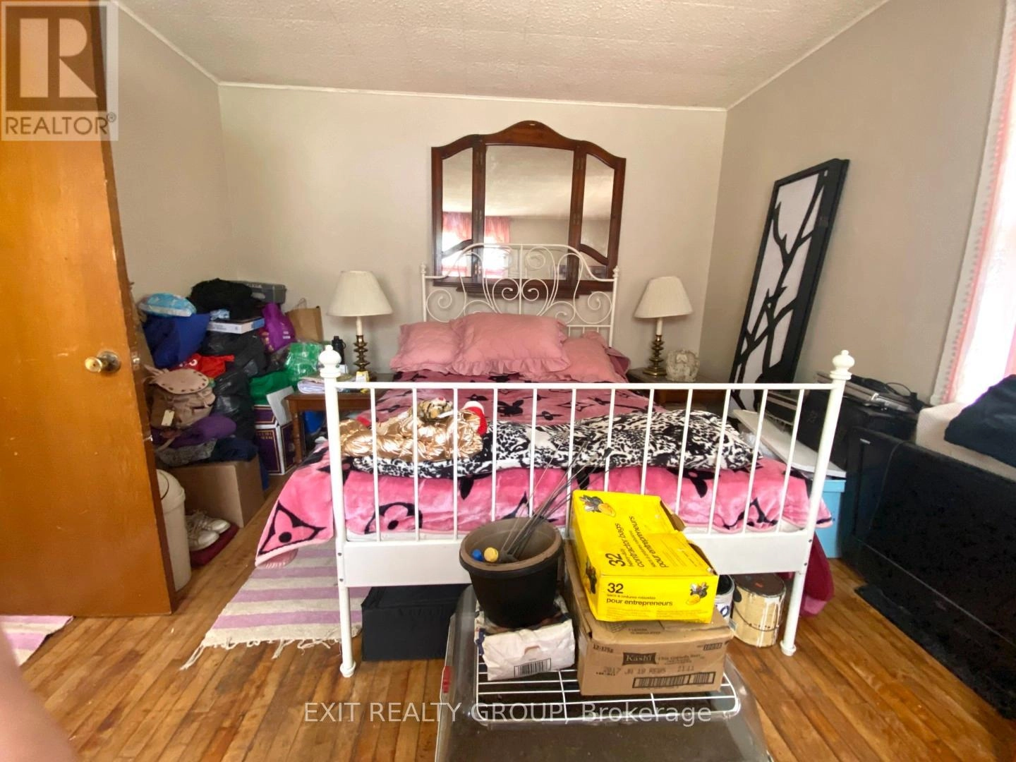 33 Glastonbury Road, Addington Highlands, Ontario  K0H 2G0 - Photo 13 - X12525734