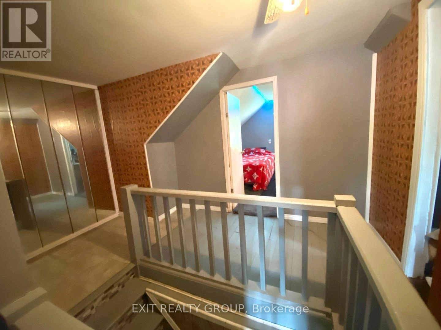 33 Glastonbury Road, Addington Highlands, Ontario  K0H 2G0 - Photo 19 - X12525734