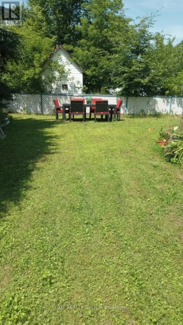 33 Glastonbury Road, Addington Highlands, Ontario  K0H 2G0 - Photo 26 - X12525734