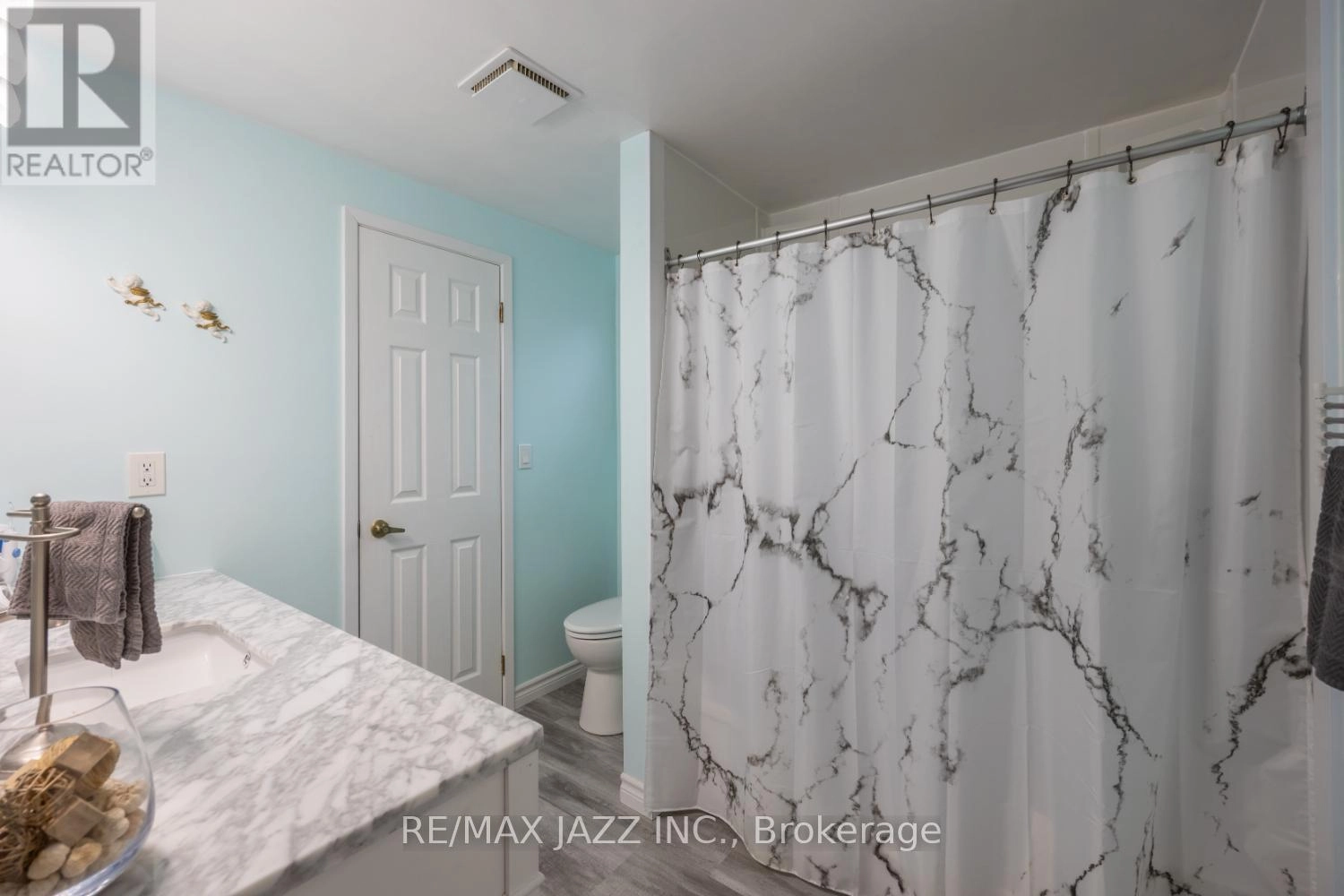 213 Wilmot Trail, Clarington, Ontario L1B 1A9 - Photo 10 - E12532854