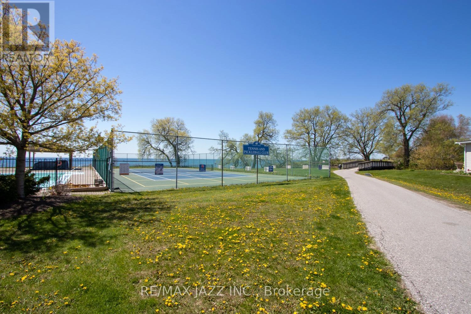 213 Wilmot Trail, Clarington, Ontario L1B 1A9 - Photo 17 - E12532854