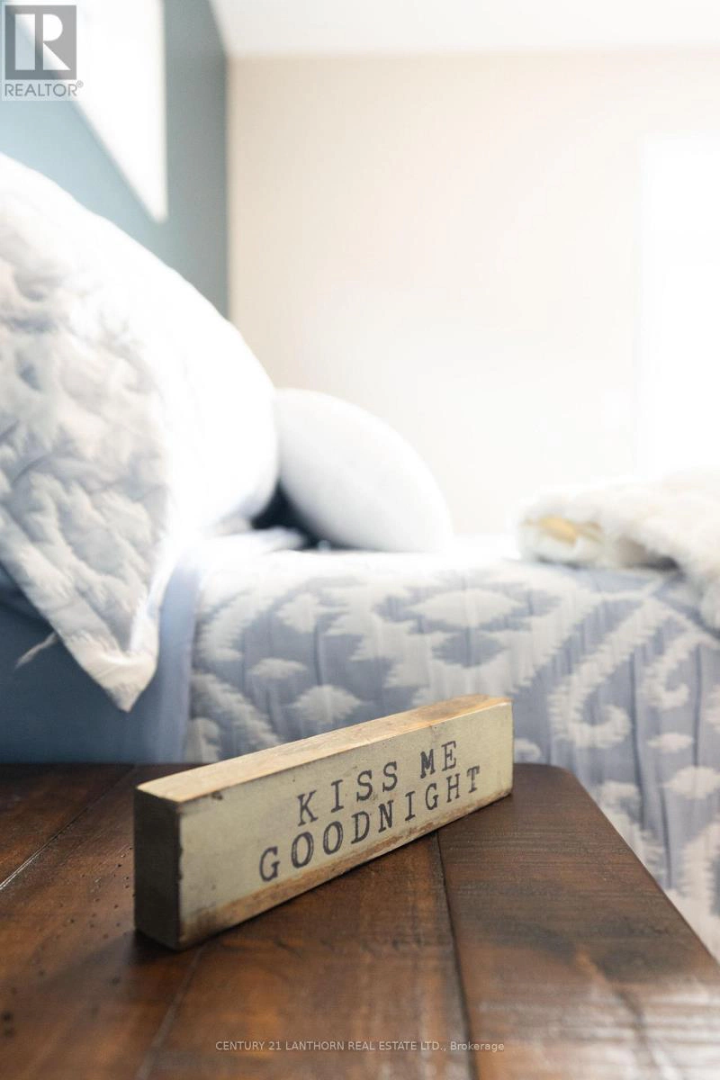 60 Hastings Park Drive, Belleville, Ontario  K8P 0H7 - Photo 17 - X12396269